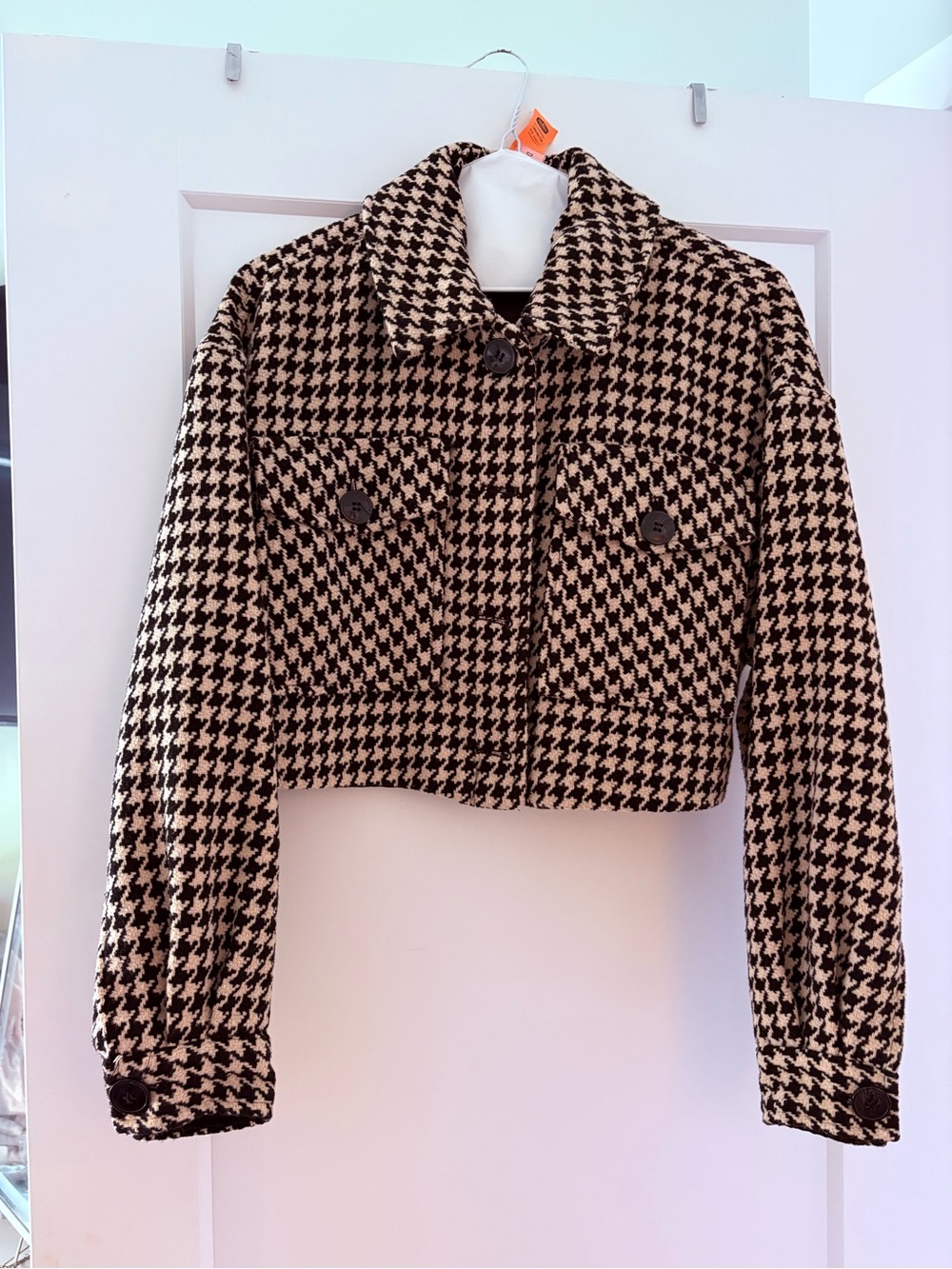 Dynamite Cropped Houndstooth Blazer in Black & Cream